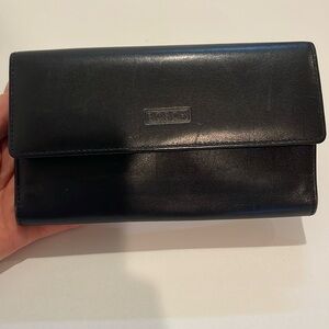 Bosca Romagna Calfskin Black Billfold Snap Close Wallet